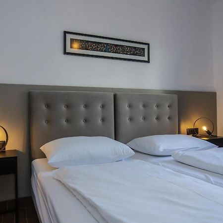 Apartments Silvano Пореч Екстер'єр фото