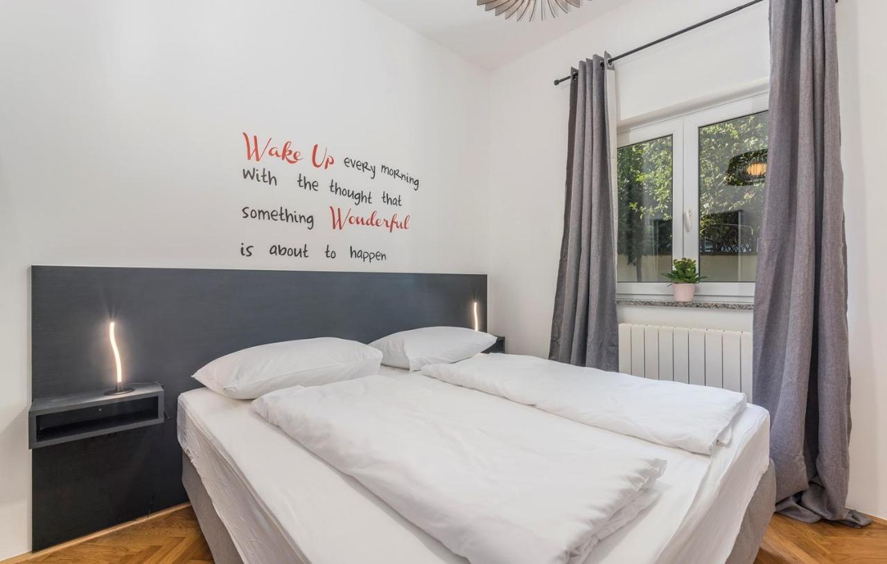 Apartments Silvano Пореч Екстер'єр фото