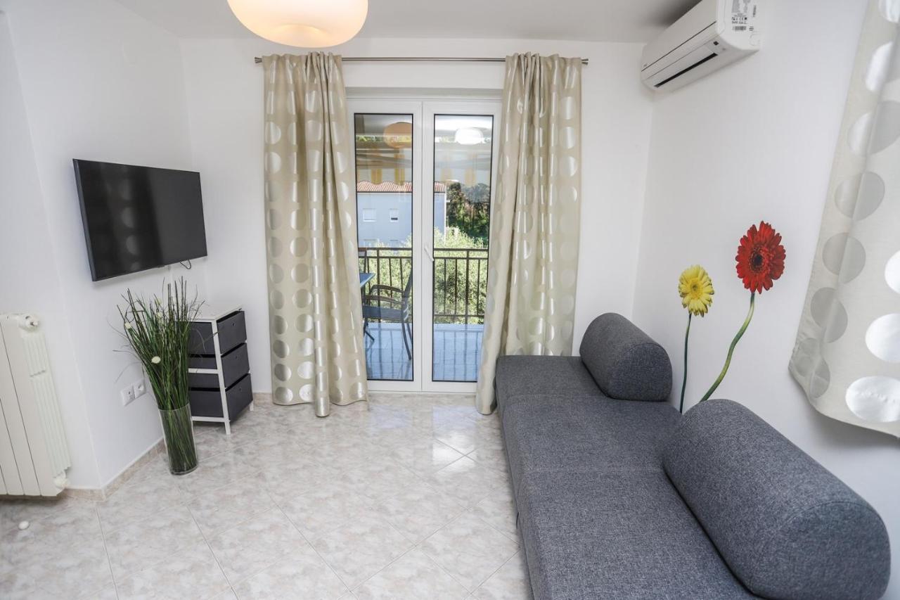Apartments Silvano Пореч Екстер'єр фото