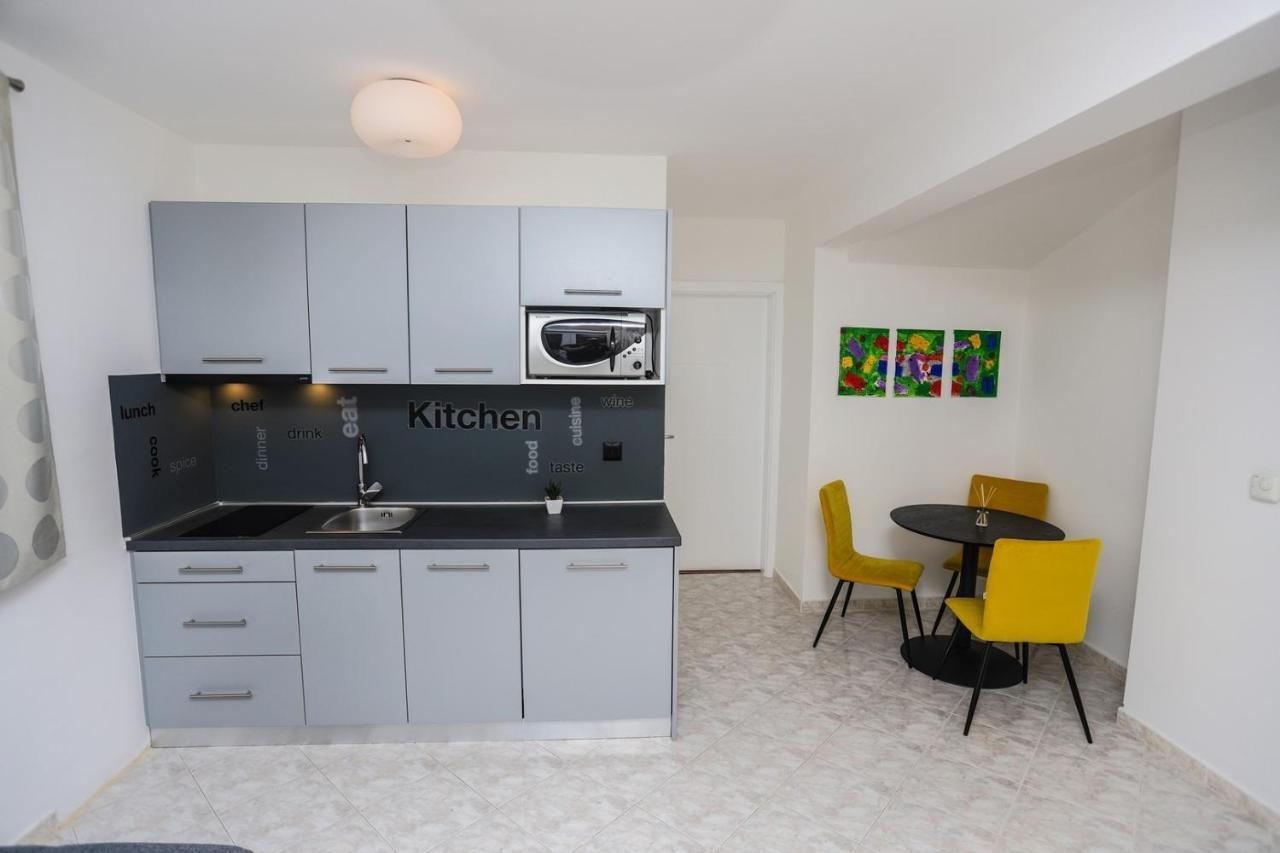 Apartments Silvano Пореч Екстер'єр фото